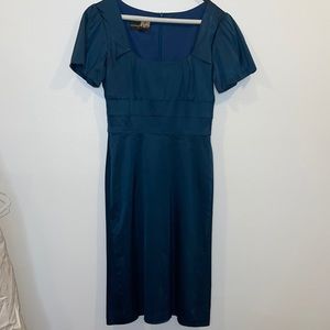 Donna Rocco | teal satin style midi dress.